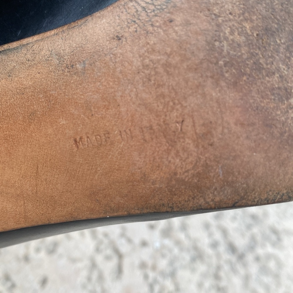 Salvatore Ferragamo bow pumps with snakeskin texture and brass hardware 5.5 B - Picture 12 of 14